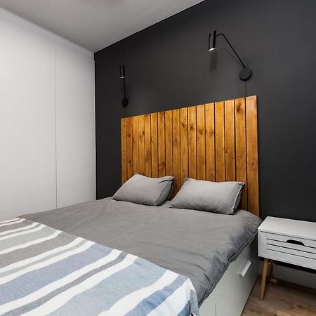 Uroczy Apartament W Sercu Starego Miasta Гданьск Экстерьер фото