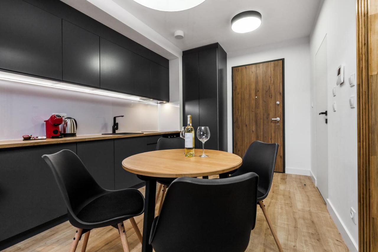 Uroczy Apartament W Sercu Starego Miasta Гданьск Экстерьер фото